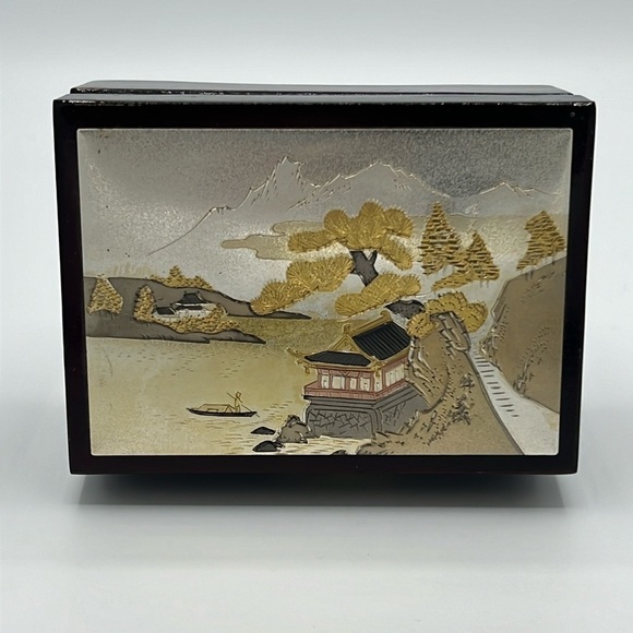 ORIGINAL CHOKIN ART COLLECTION SMALL JEWELRY BOX WITH RED INTERIOR - Picture 1 of 11